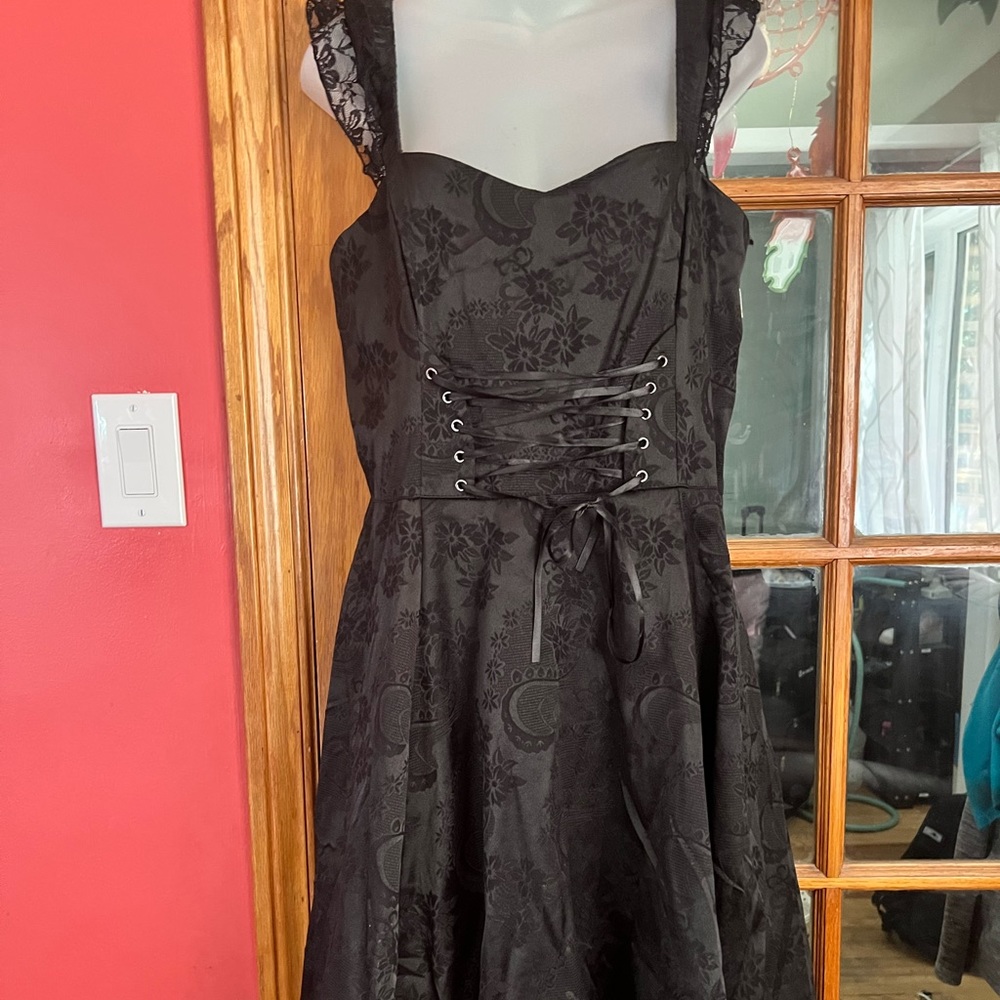 Pin-up Corset accent black on black pattern dress